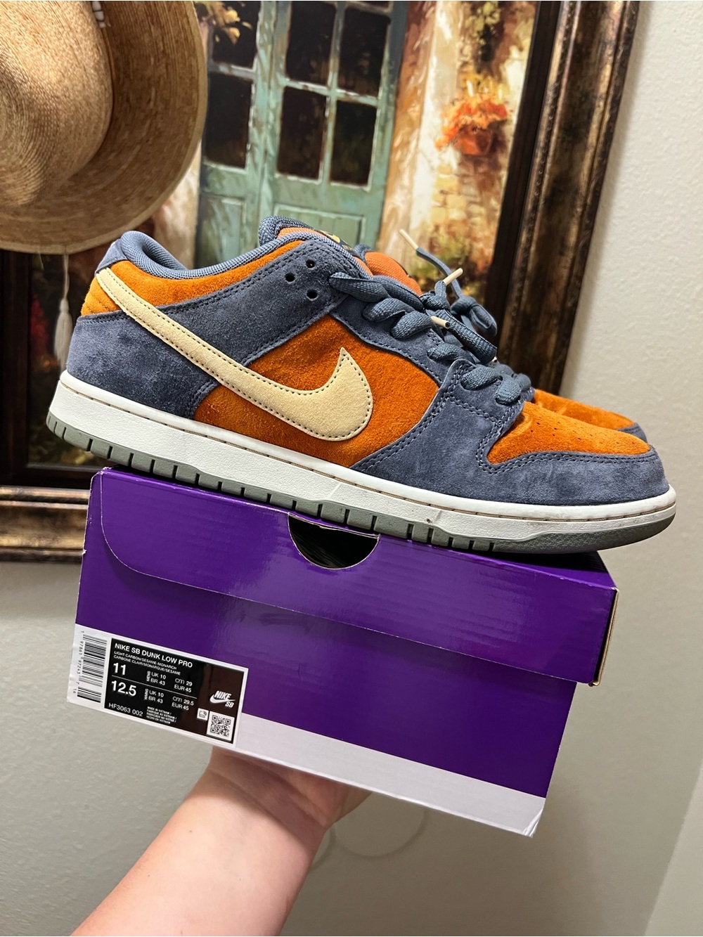 Nike SB Dunk Low Light Carbon Monarch sneakers
